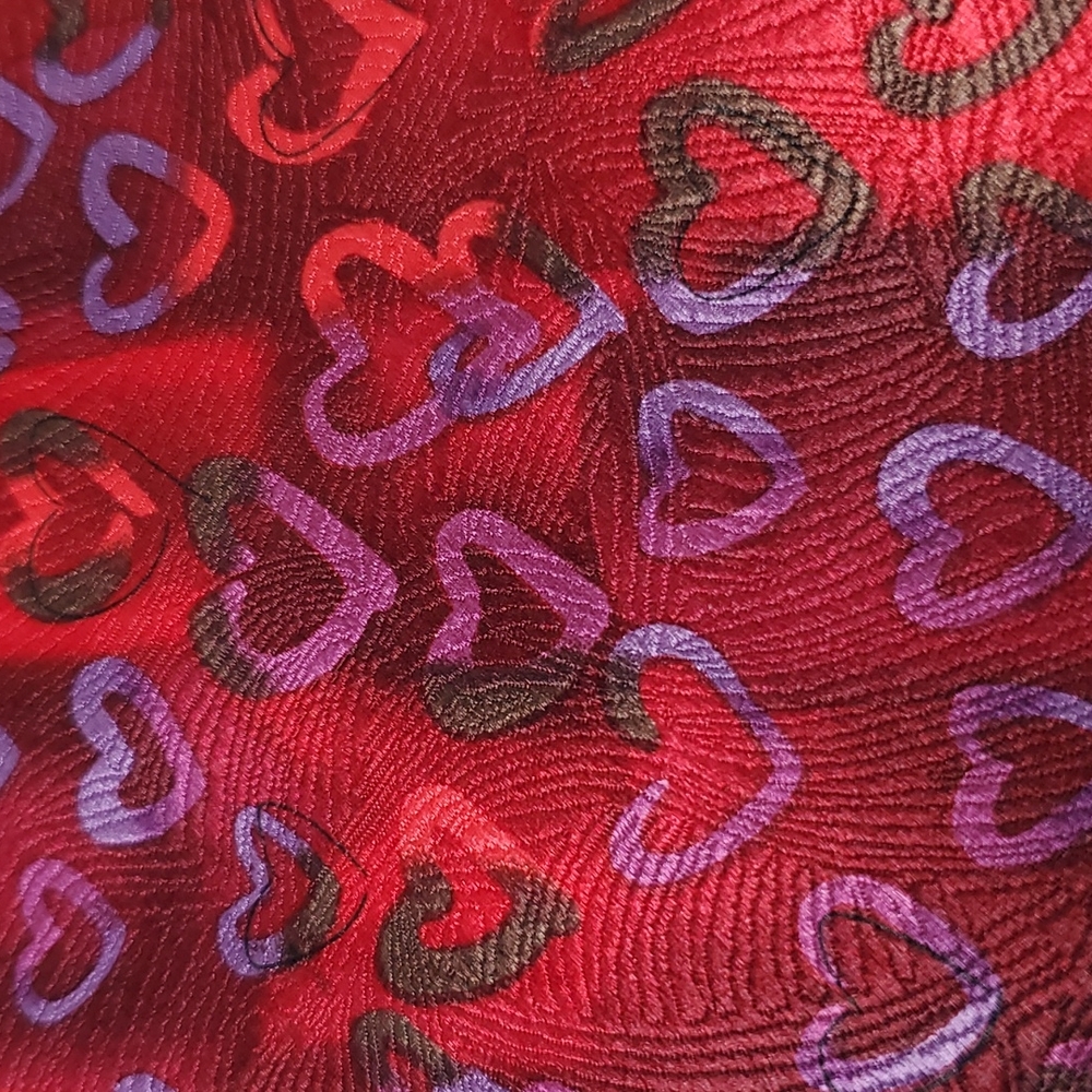 J Garcia Red Room Collection 2003 Hearts Extra Long Tie
